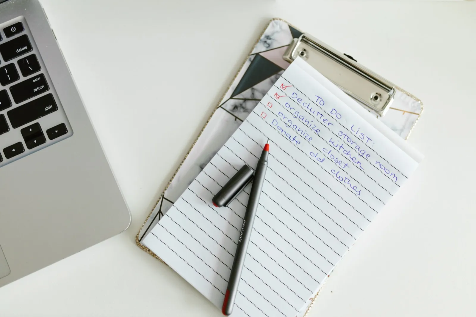 Checkliste Klemmbrett Stift